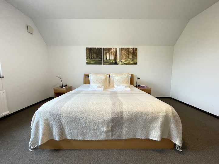 غرفة النوم 1