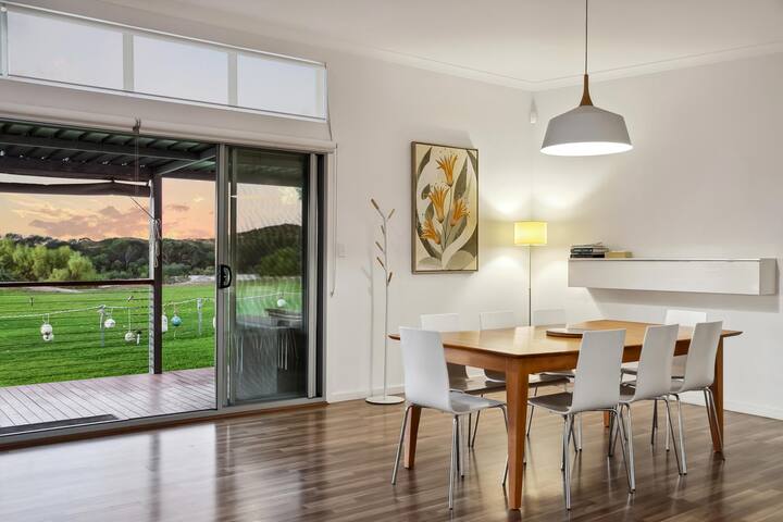 Hip Nautic, where the bush meets the sea gallery image 3