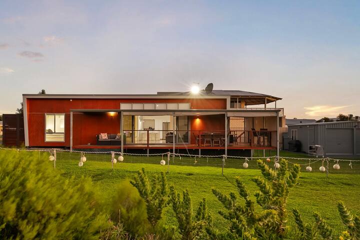 Hip Nautic, where the bush meets the sea gallery image 4