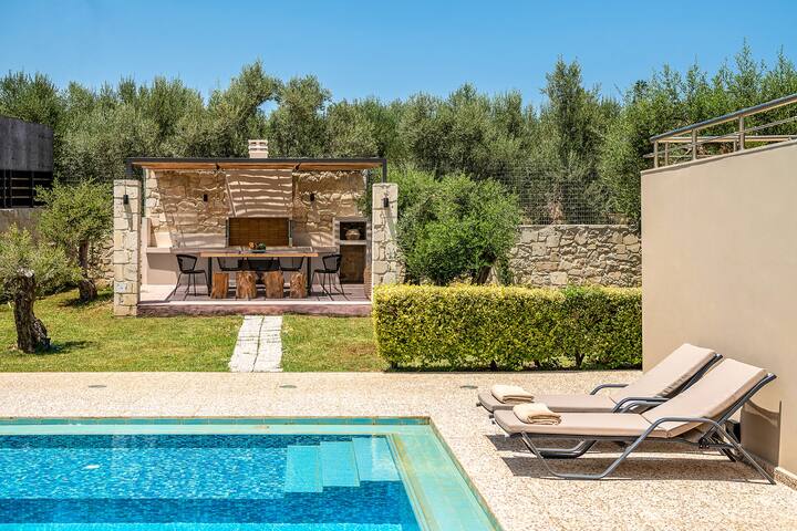 Walk to Beach • 6 BR • Private Pool • Playground gallery image 2