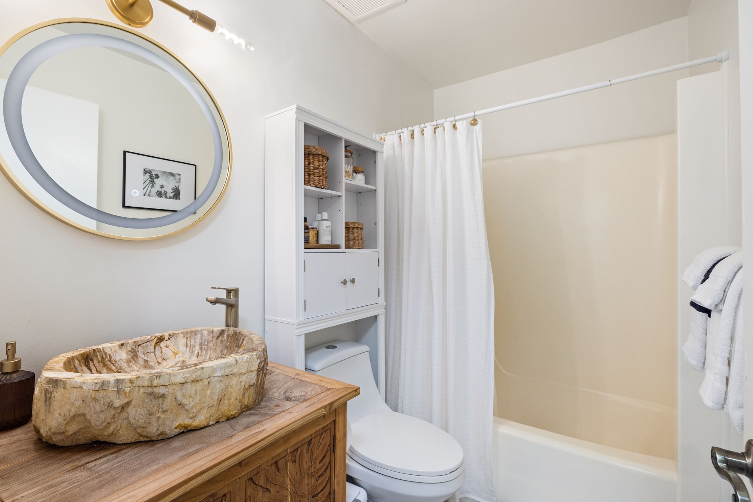 Condo in Kahuku · ★4.85 · 1 bedroom · 1 bed · 2 private baths - Image 17