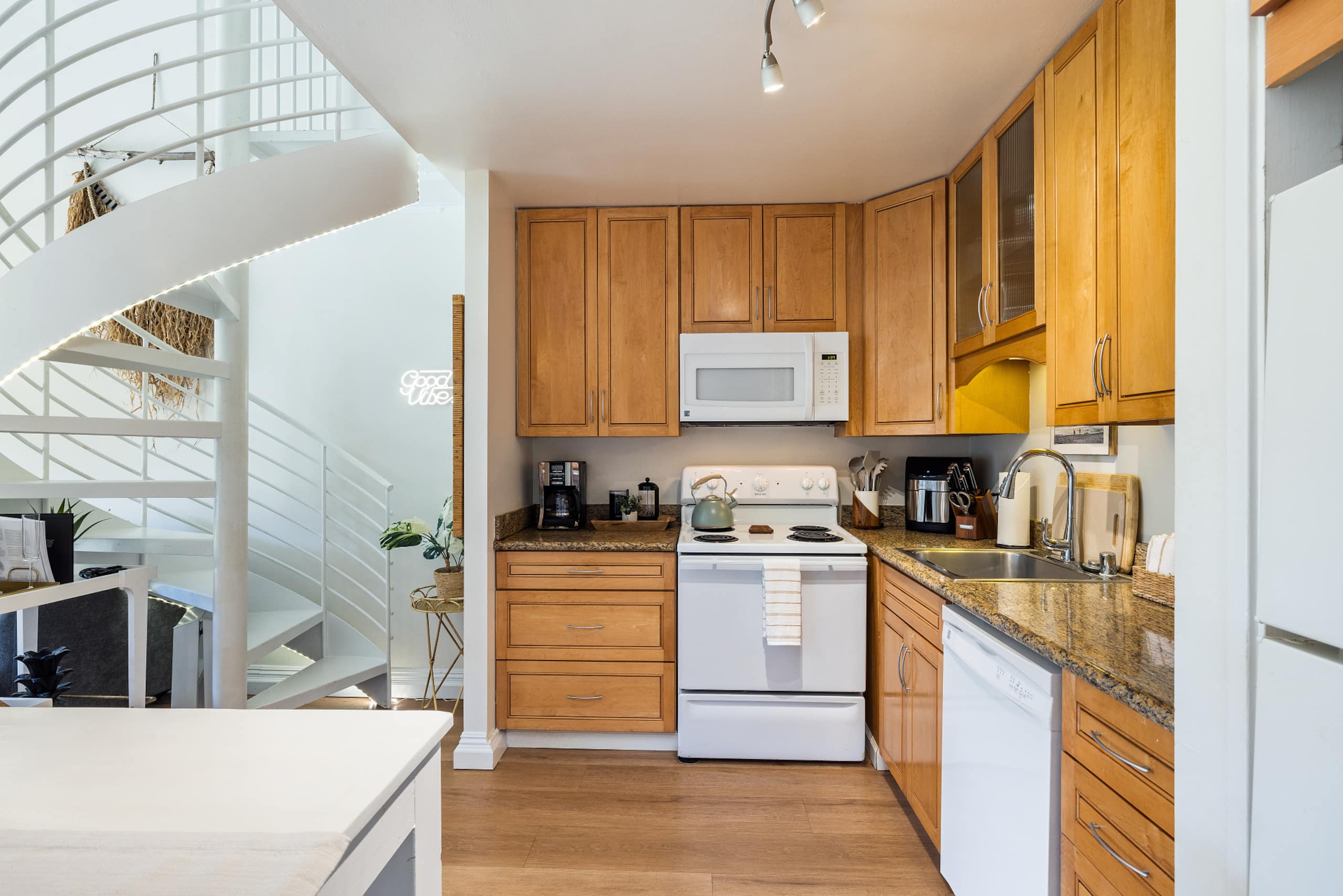 Condo in Kahuku · ★4.85 · 1 bedroom · 1 bed · 2 private baths - Image 8