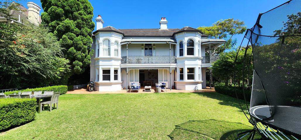 Victorian Masterpiece – Luxury home gallery image 2