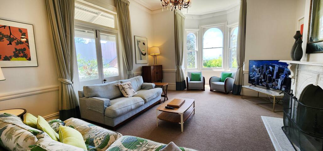 Victorian Masterpiece – Luxury home gallery image 5