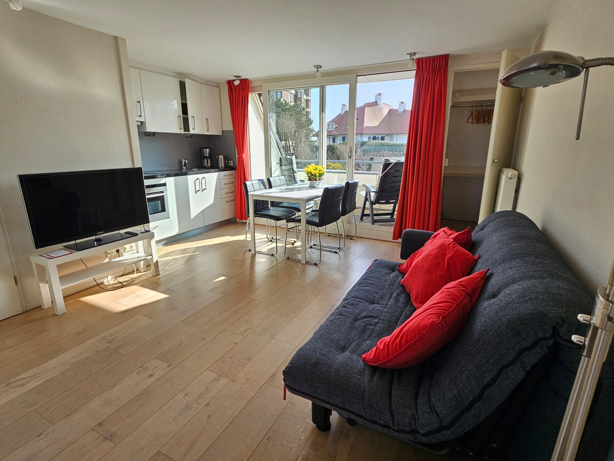 Top Airbnb: Studio in Noordwijk, free parking, 200 m. to beach in Noordwijk Zee