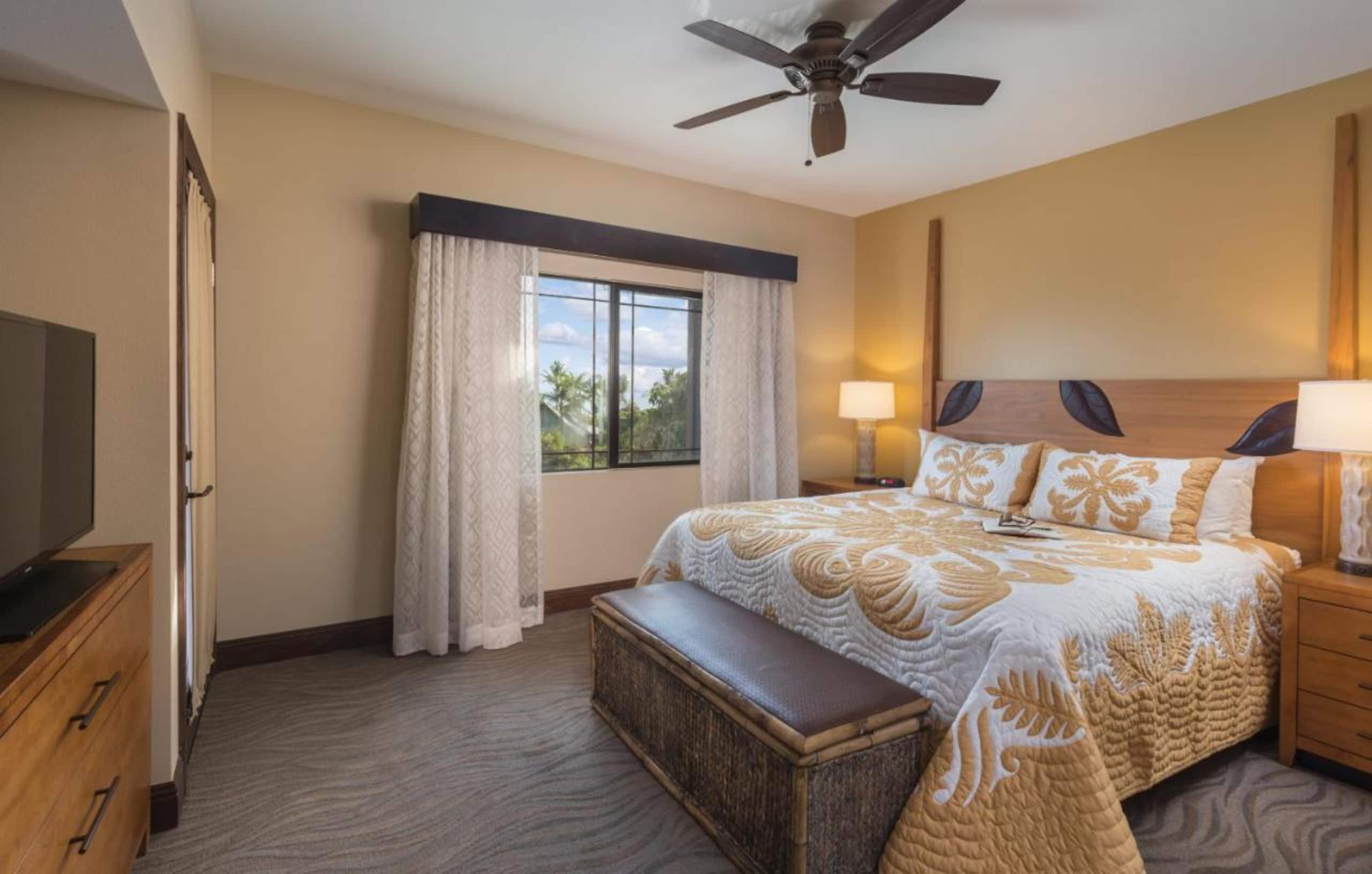 Condo in Kailua-Kona · ★5.0 · 2 bedrooms · 2 beds · 1 private bath - Image 6