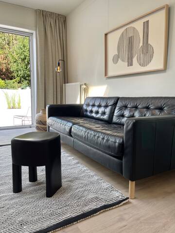 Unique Luxury apartment with cosy garden gallery image 2