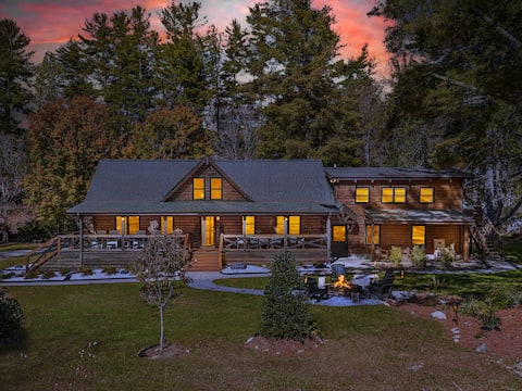 *OWLS NEST* Luxury log cabin on the Ecusta Trail