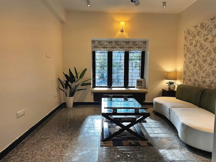 Luxury 5bhk Villa Idam Na Mama| Pvt Terrace & Chef - Bengaluru