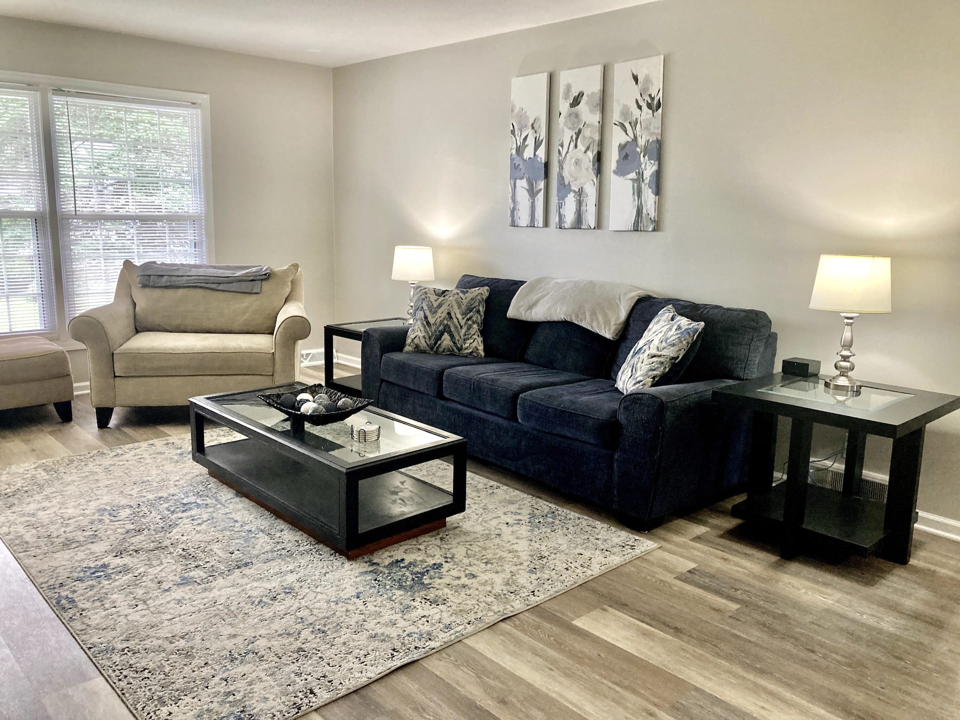 Cozy & Clean 2BR-2 FB Condo Home Away from Home!