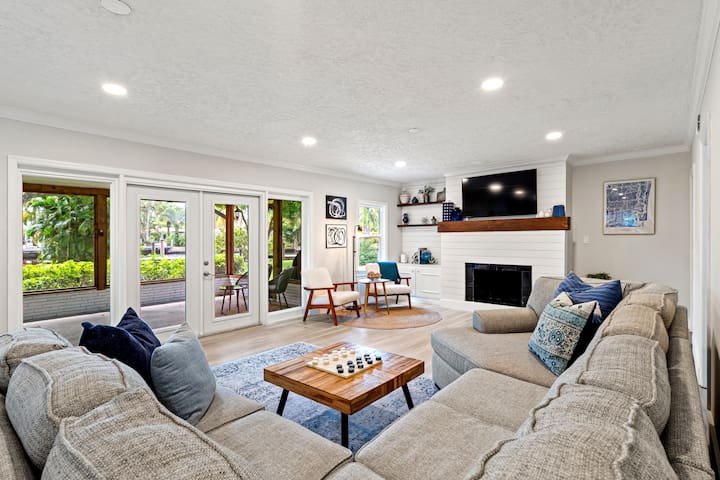 Waterfront, Tropical Pool, Pet Friendly & Gated gallery image 4