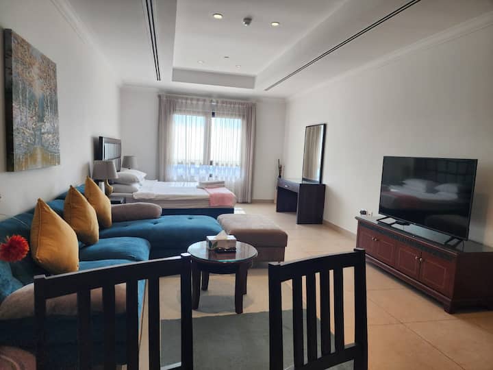 Home Away From Home  In The Pearl Qatar ! 808 - Doha