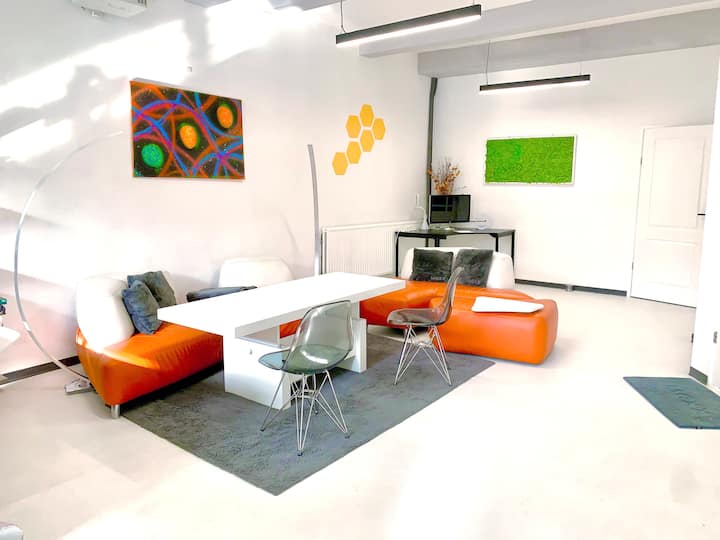Modern Central Leiden Family Apt - Sleeps 6 + Baby - Leiden