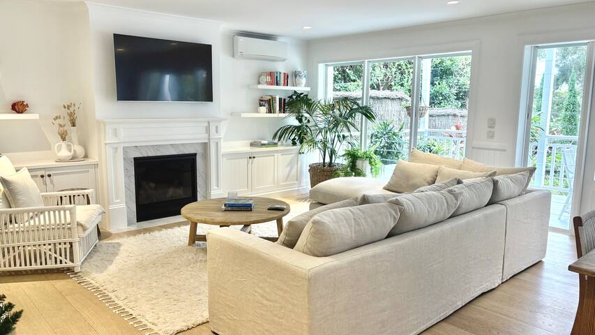 Kookaburra Retreat – Palmy Beach House gallery image 5