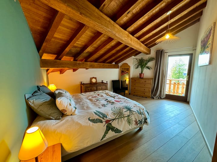 Habitación #1 con una cama de 180 x 200 cm separable en 2 camas de 90 x 200 cm 