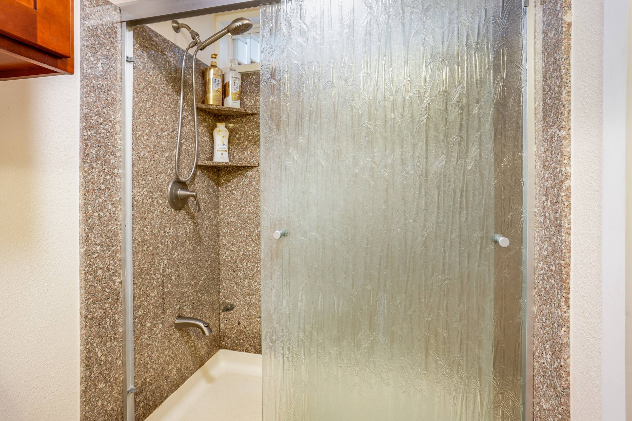 Condo in Princeville · ★4.8 · 1 bedroom · 1 bed · 1 bath - Image 12