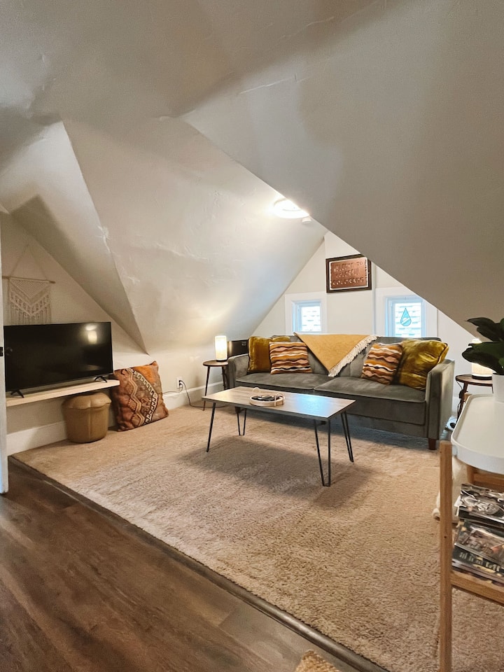 Cozy Suite, Centrally Located - Denver, CO