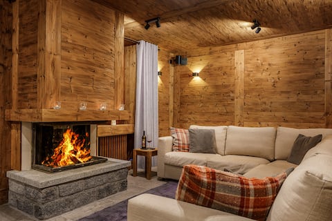 Private Chalet for up to 30 people ski in/ski out