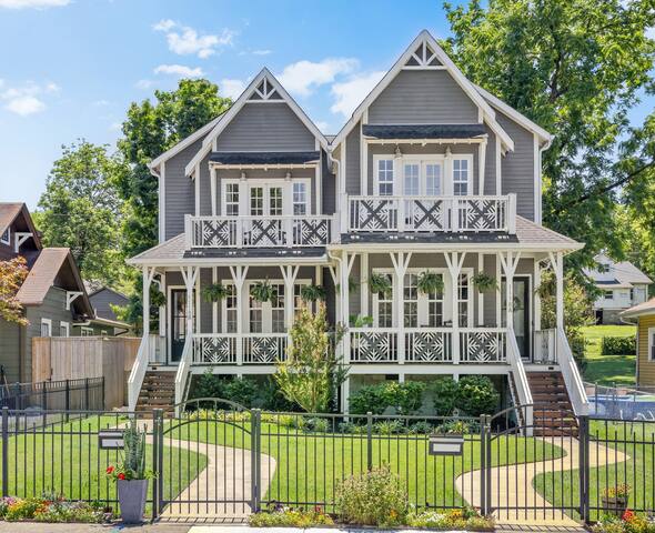 Luxury designer home in trendy East Nashville gallery image 2