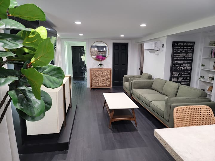 Luxe Stay Near Airport, Opry & Downtown Nashville - Nashville
