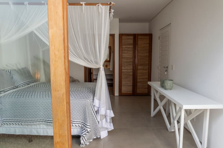 საძინებელი 4