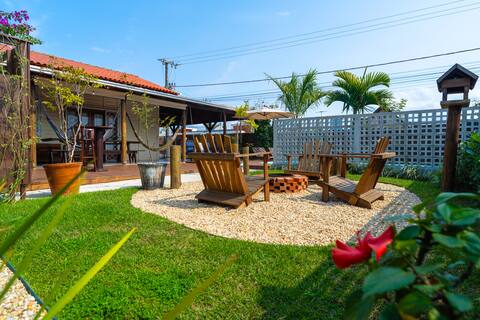 House with Fireplace and Pool - Unforgettable Balcony