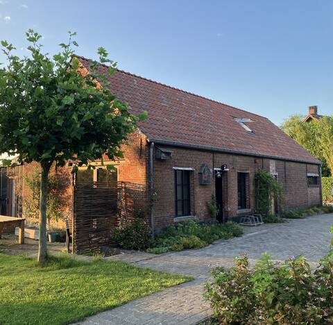 Rural, cozy farm with play area