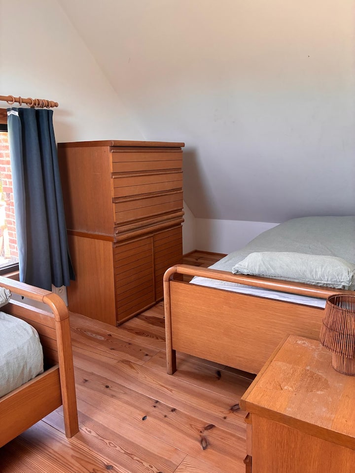 غرفة النوم 2