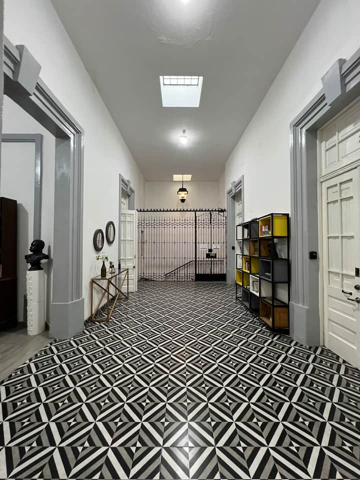 Suite H5 Centro Gdl C/baño A 2 Cuadras De Catedral - Guadalajara, México
