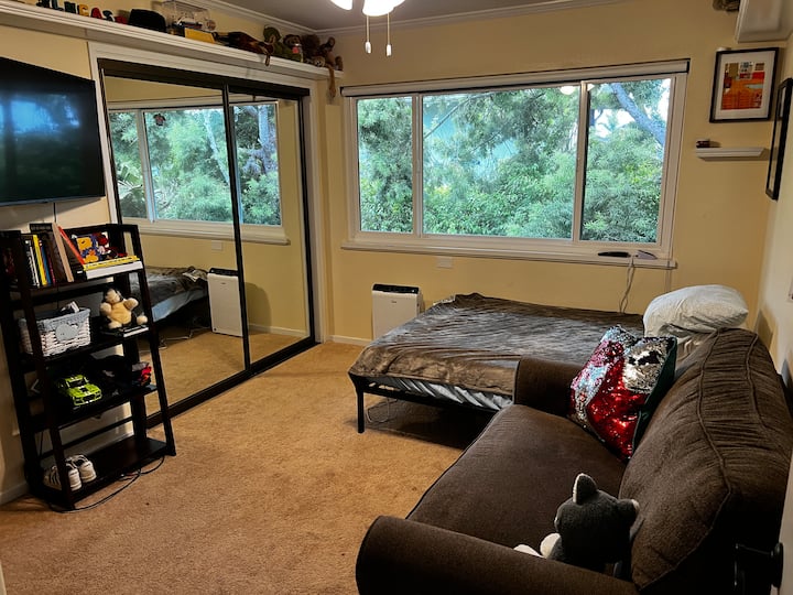 Double bed, might be upgrading to a queen, also have a rolling twin hidabed that can be added here or it’s kept in the living room 