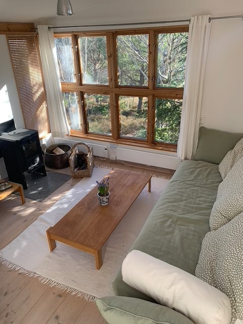 Top Airbnb: Adorable little guesthouse close to sea and hiking in Nacka