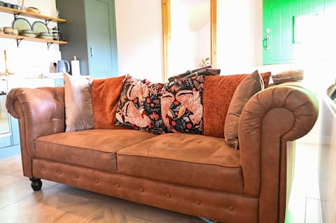 Top performing Airbnb: Luxury Rural Retreat in Newry, Mourne And Down District Council