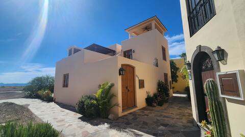 Luxury Villa w/ Breathtaking Ocean+Mountain Views!