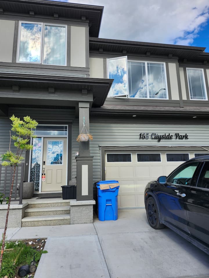 1 Br Walkout Basement 10 Mins Calgary Airport - Calgary