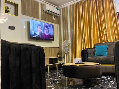 Homey 2-BR-Apt | 24HRS PWR + Fast Wi-Fi