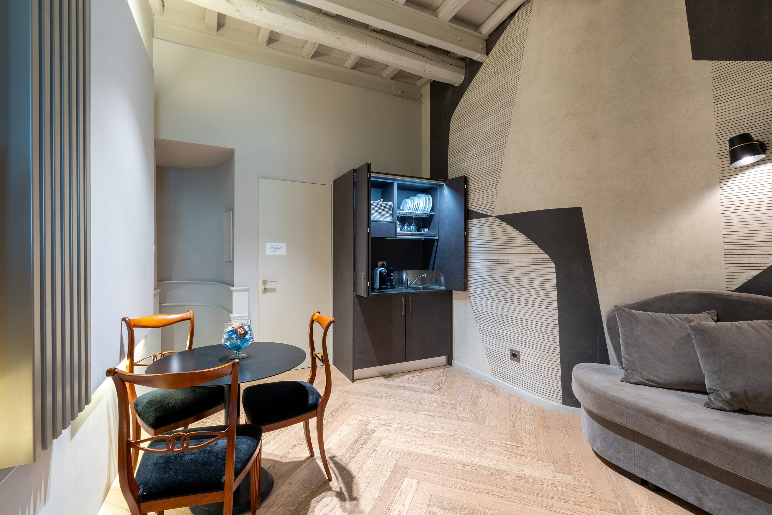 Spacious bathroom with mirror and high-quality towels