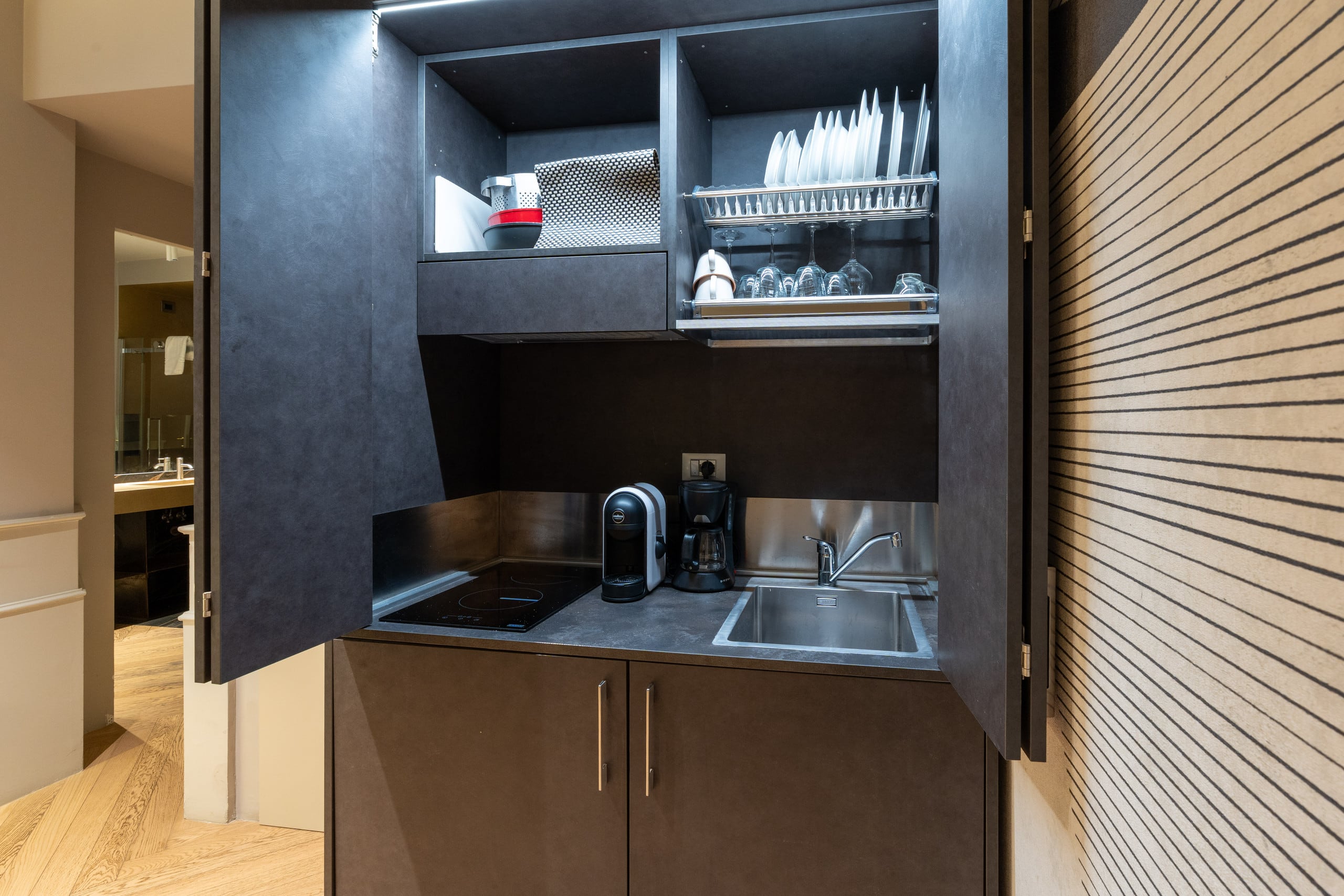 Fully equipped kitchen with Nespresso machine and modern appliances