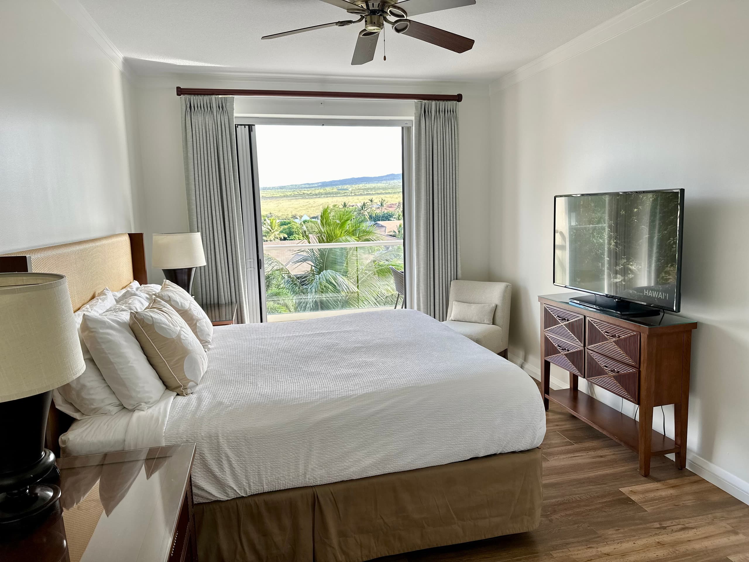 Condo in Lahaina · ★5.0 · 2 bedrooms · 3 beds · 2 baths - Image 16