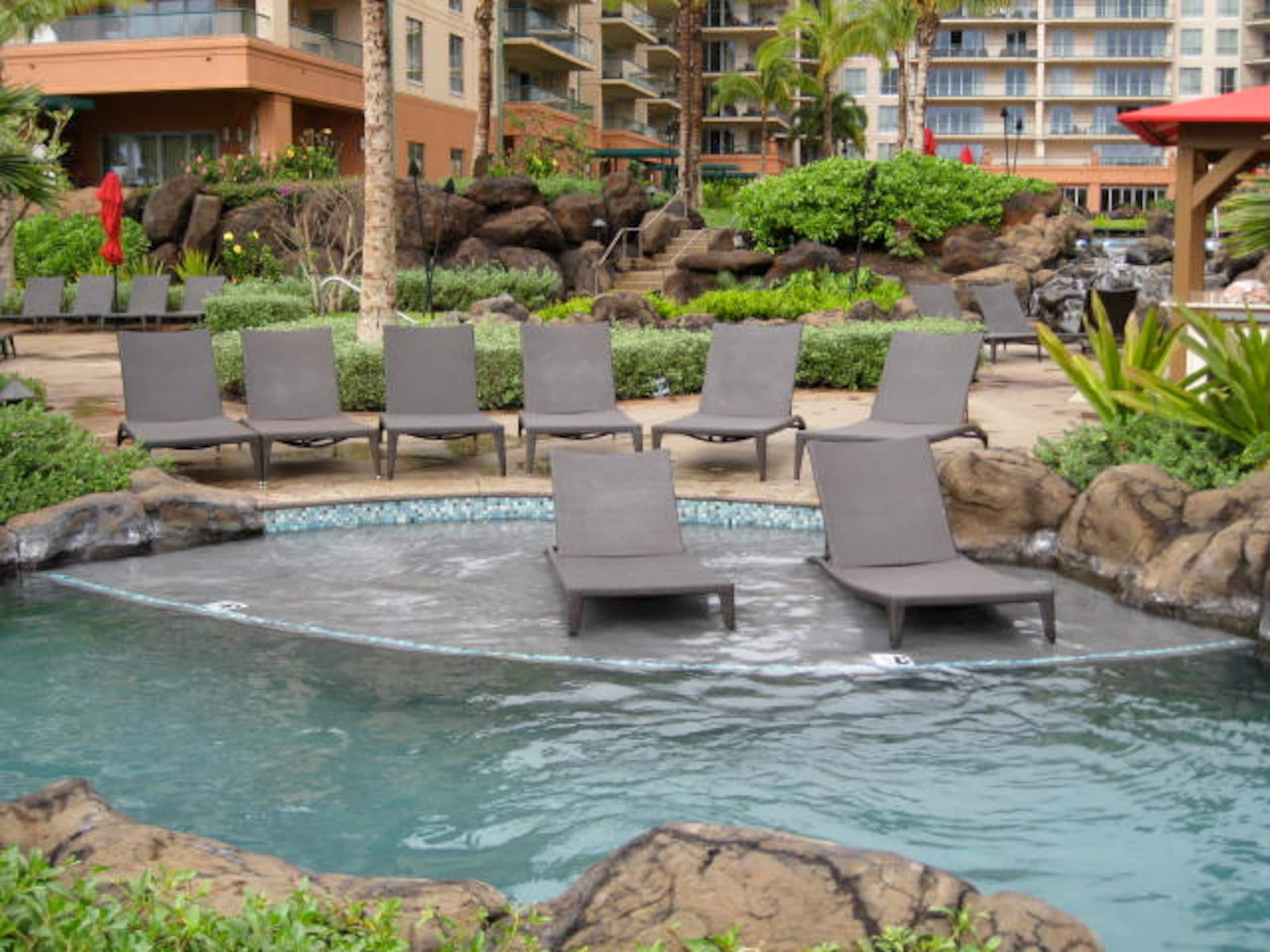 Condo in Lahaina · ★5.0 · 2 bedrooms · 3 beds · 2 baths - Image 37