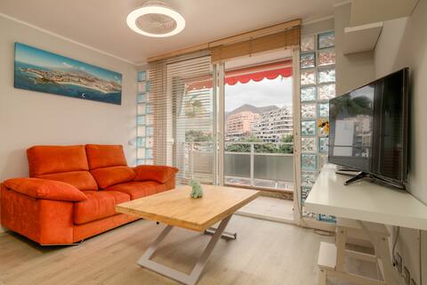 Top Airbnb: Elegant apartment in Los Cristianos Arona in Arona