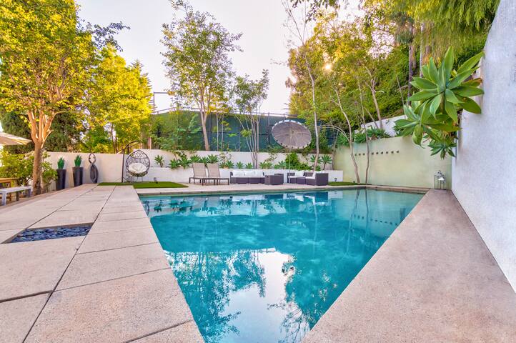 The Hills Villa-Pool,Sauna,Tennis Court,5*Location gallery image 5