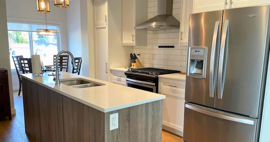 Imperial Suites managed Airbnb listing 2