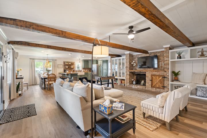 Magnolia Cottage - Sleeps 10 Guest - 拉法葉