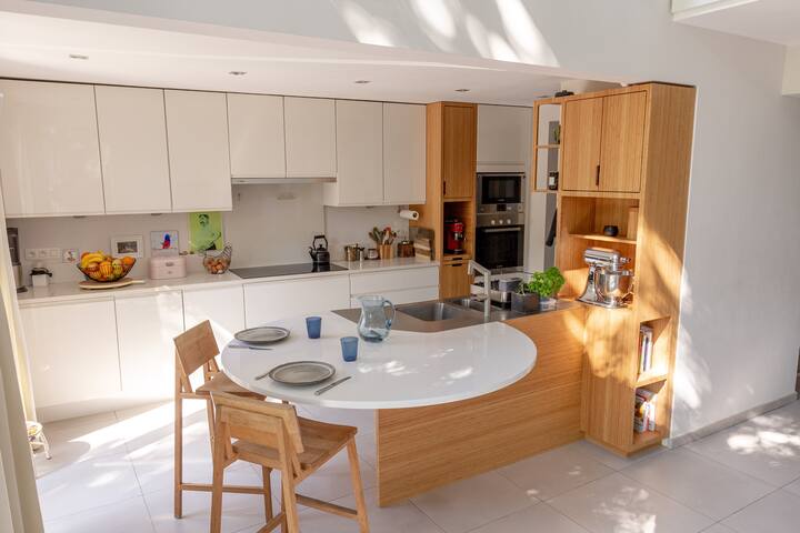 Villa style Bauhaus for families gallery image 5