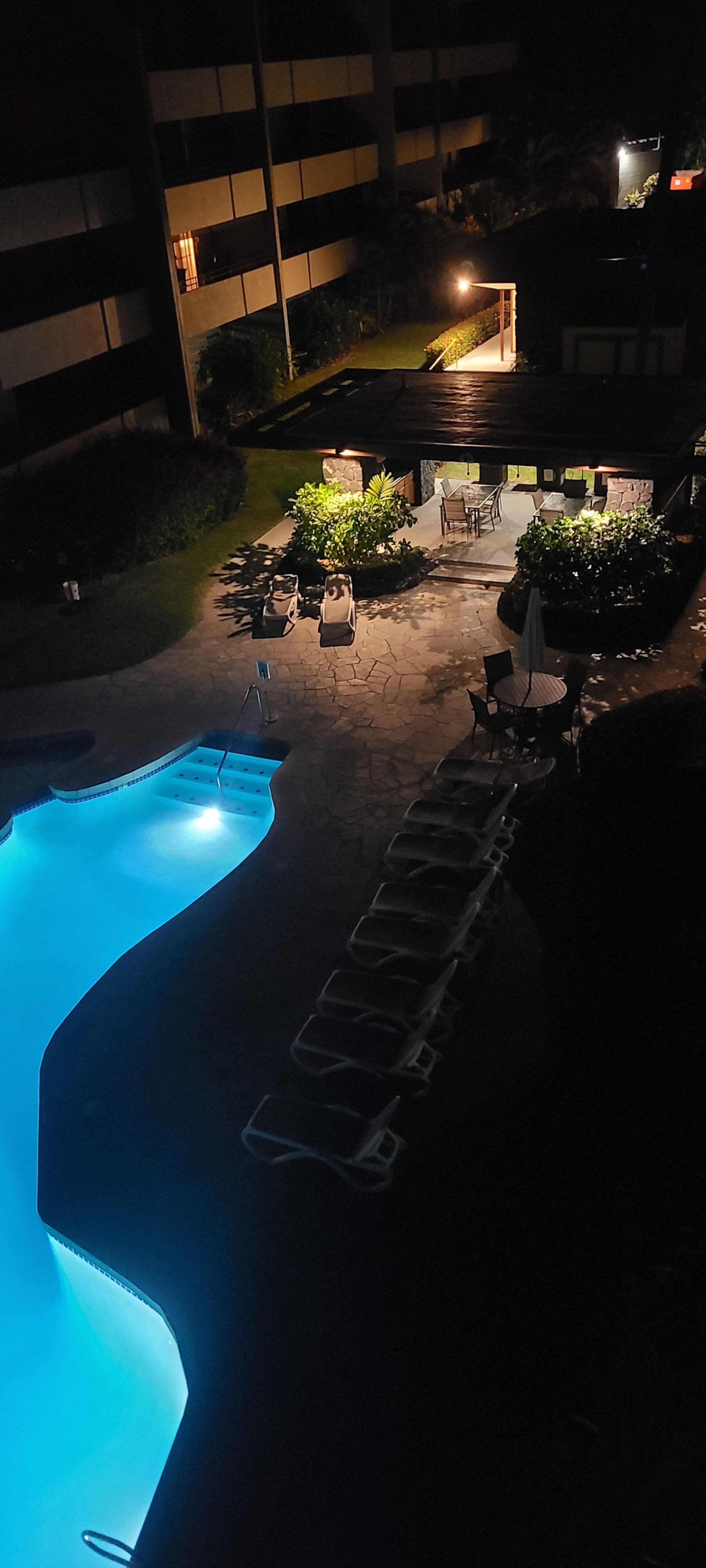 Condo in Kailua-Kona · ★4.94 · 2 bedrooms · 5 beds · 2 private baths - Image 51
