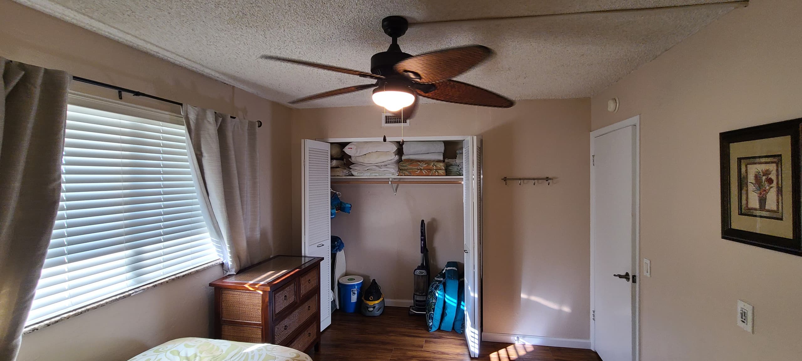 Condo in Kailua-Kona · ★4.94 · 2 bedrooms · 5 beds · 2 private baths - Image 18