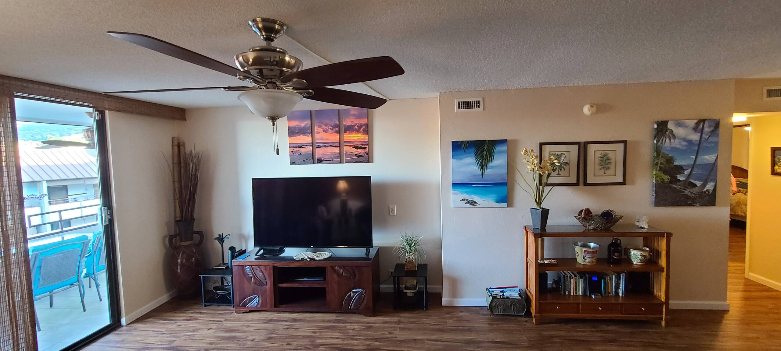 Condo in Kailua-Kona · ★4.94 · 2 bedrooms · 5 beds · 2 private baths - Image 7