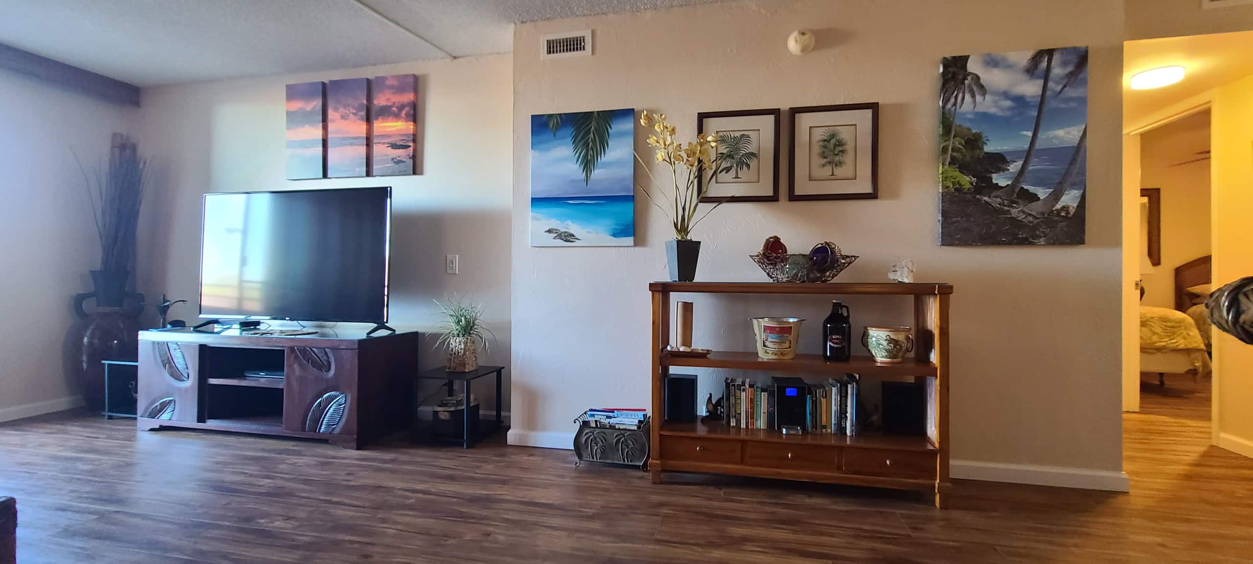 Condo in Kailua-Kona · ★4.94 · 2 bedrooms · 5 beds · 2 private baths - Image 5