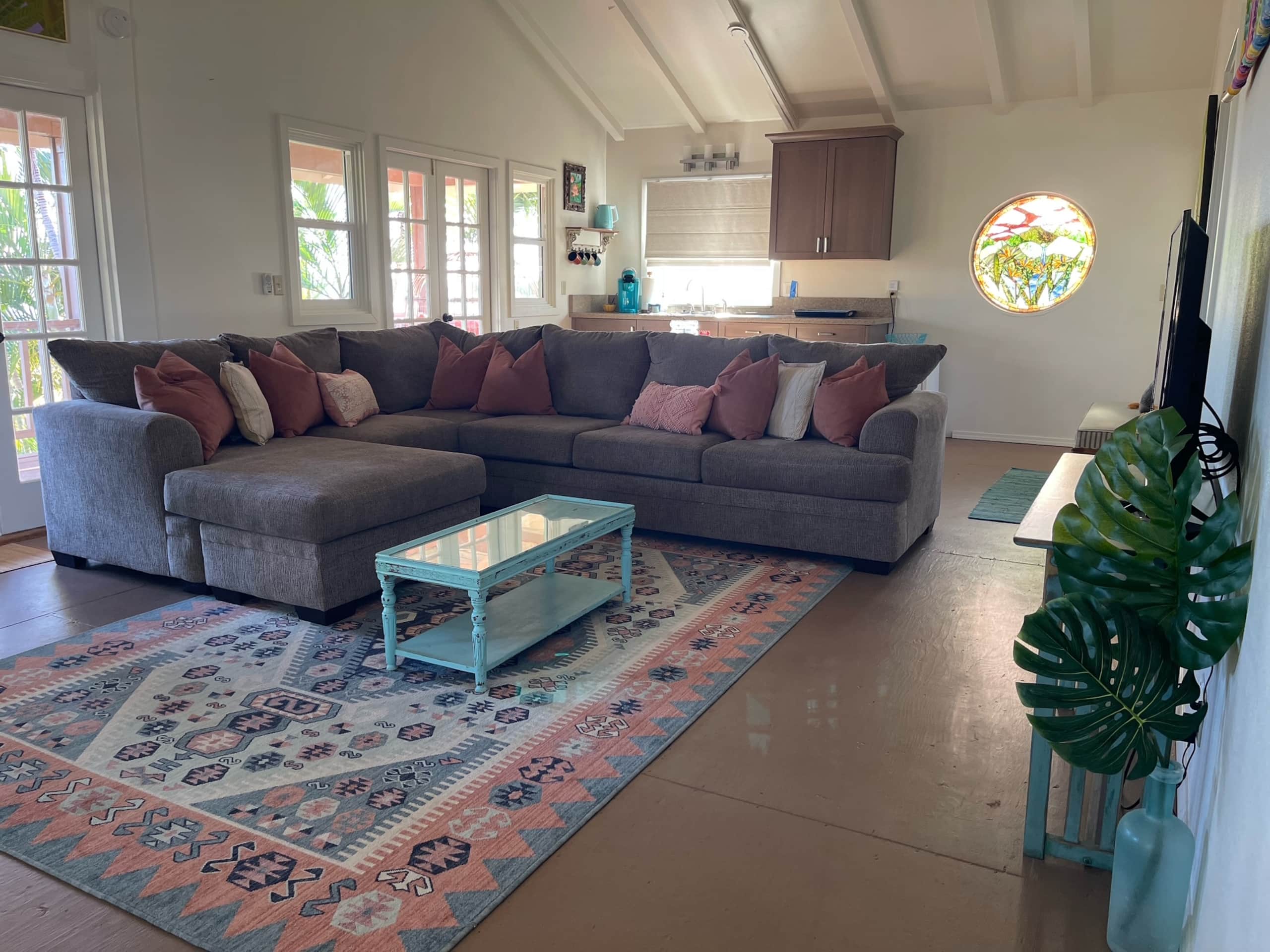 Home in Lahaina · ★4.91 · 4 bedrooms · 4 beds · 2 baths - Image 11