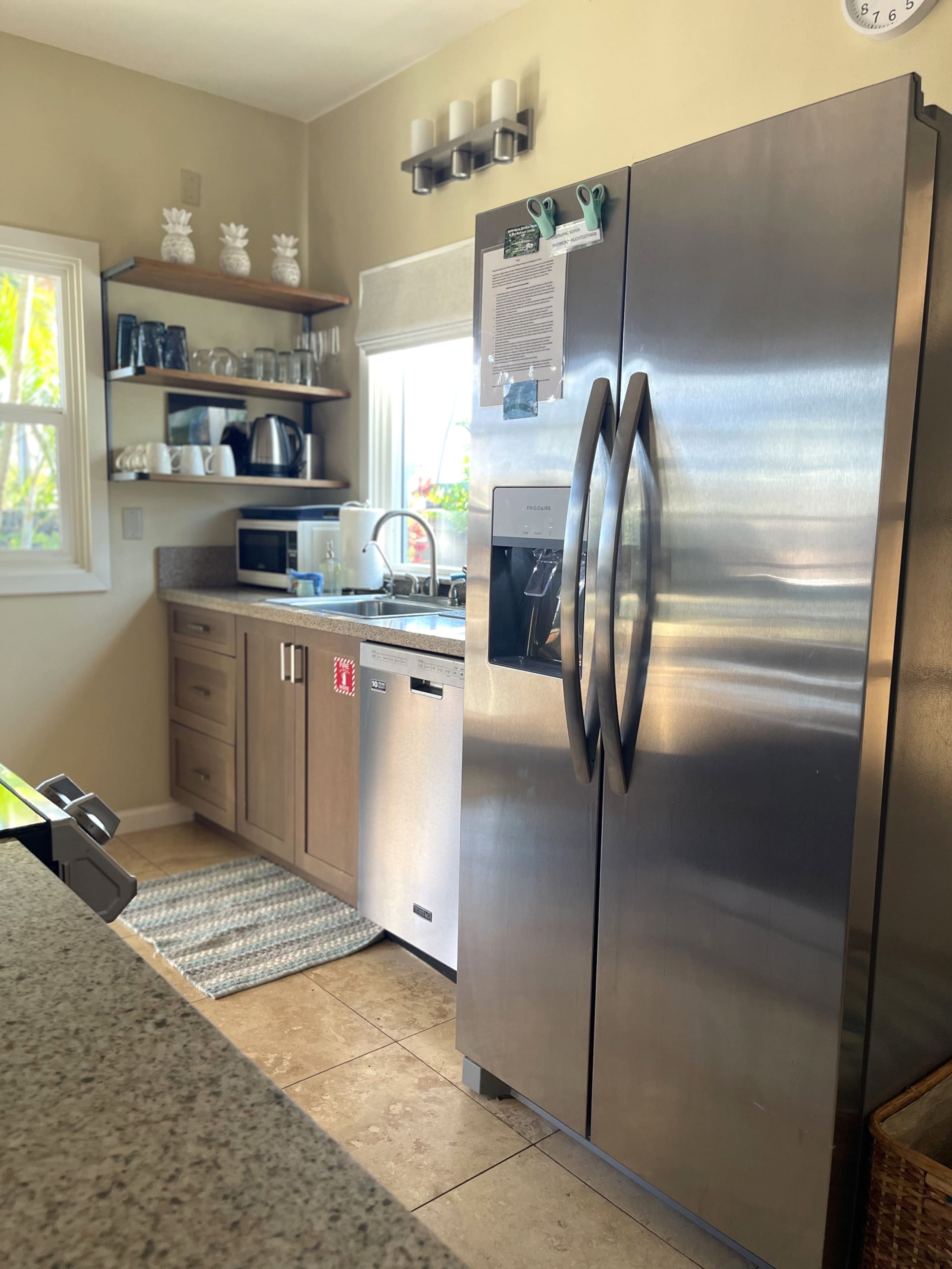 Home in Lahaina · ★4.91 · 4 bedrooms · 4 beds · 2 baths - Image 14